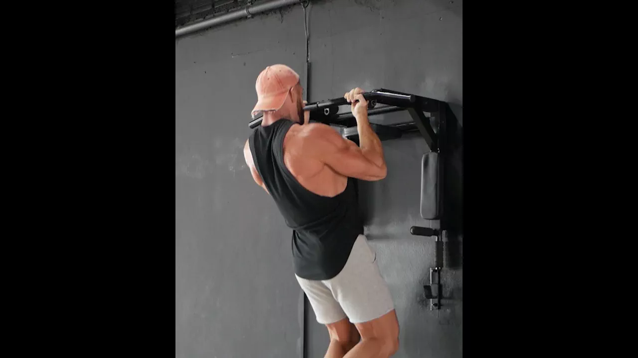 Underhand Grip Pull Up exercise